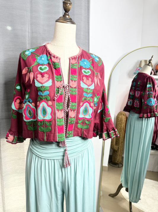 Chaqueta bordada