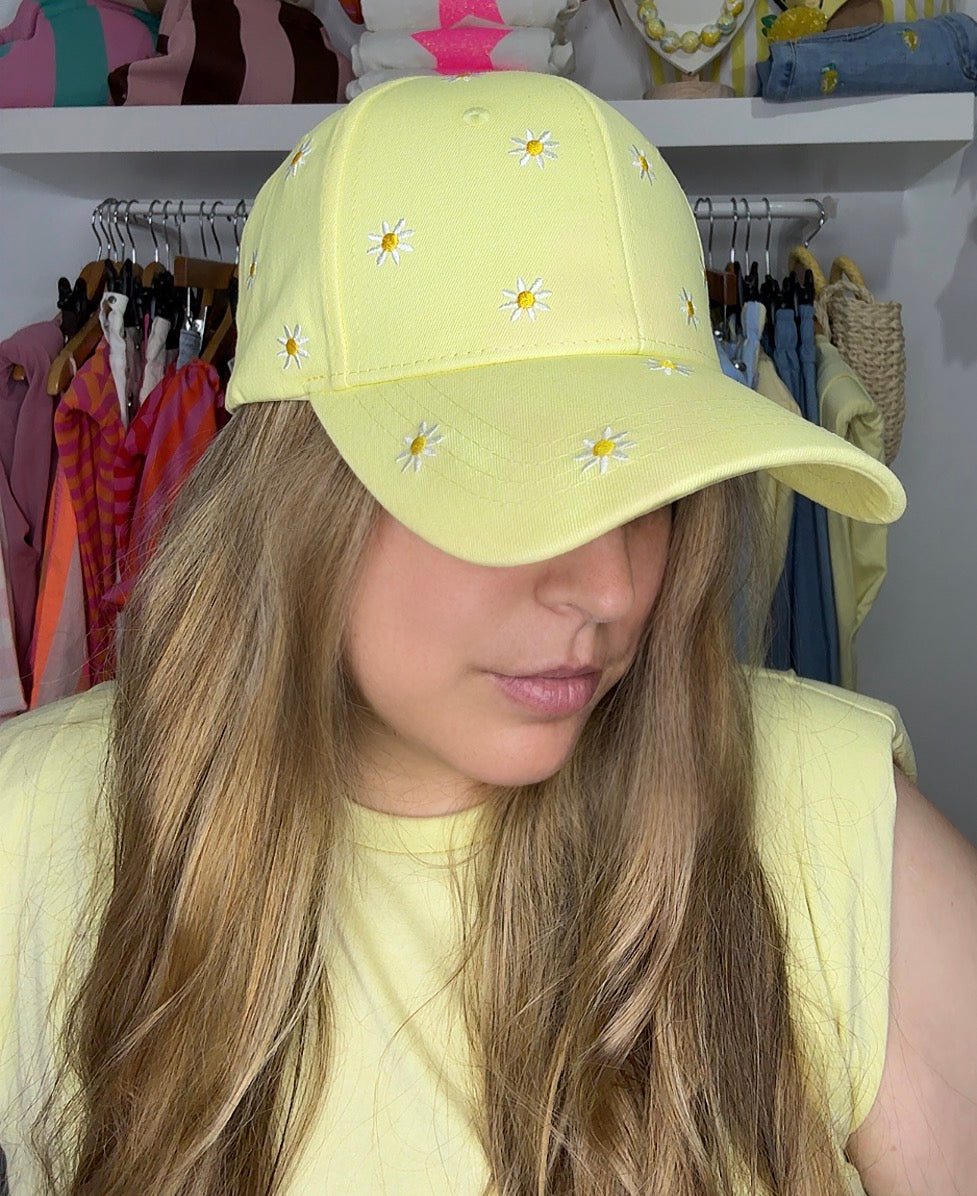 Gorra margaritas amarilla